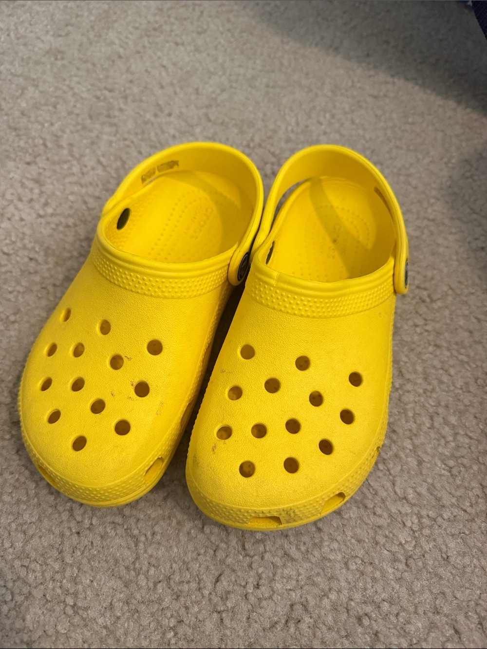 CROCS Kids Classic Clogs in Bright Yellow